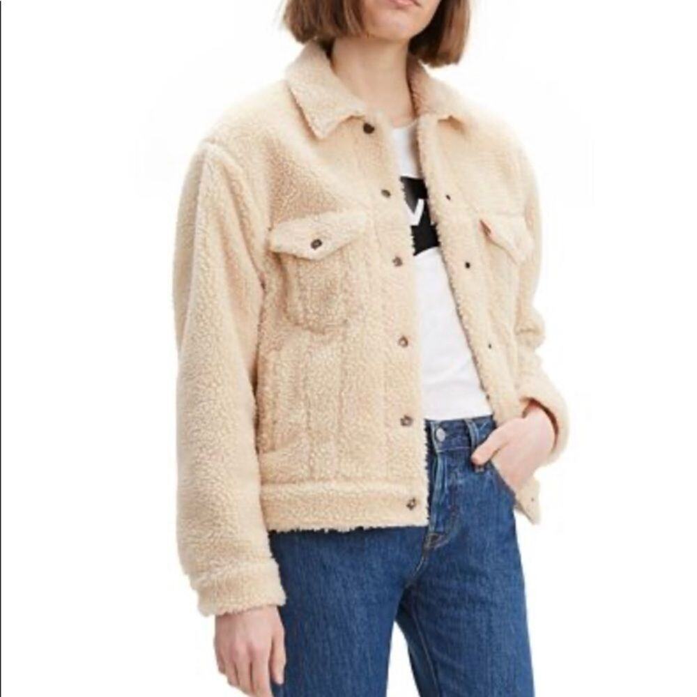 NWT LEVI EXBOYFRIEND‎ FLEECE TRUCKER JACKET…